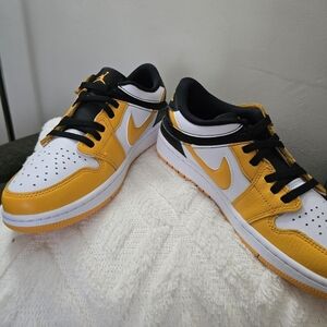 Nike Yellow and White Sneakers Classic Style